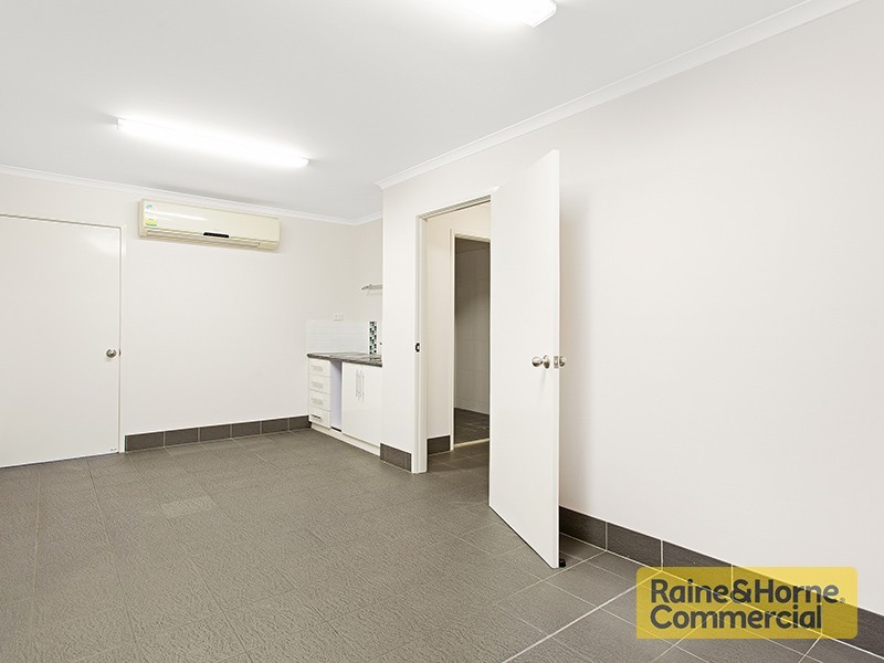 8 Huntington Street, Clontarf QLD 4019