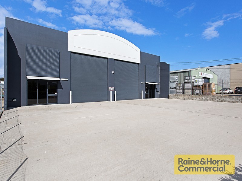 8 Huntington Street, Clontarf QLD 4019