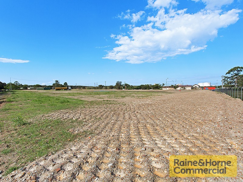 406 Main Myrtletown Road, Pinkenba QLD 4008