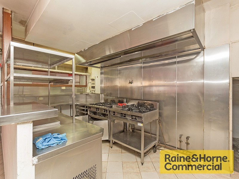 1/281 Sandgate Road, Albion QLD 4010