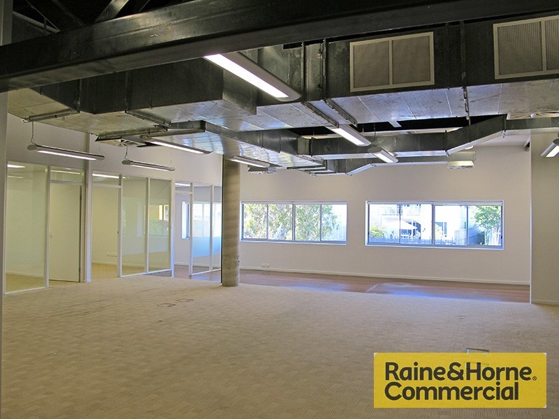 42 Doggett Street, Newstead QLD 4006