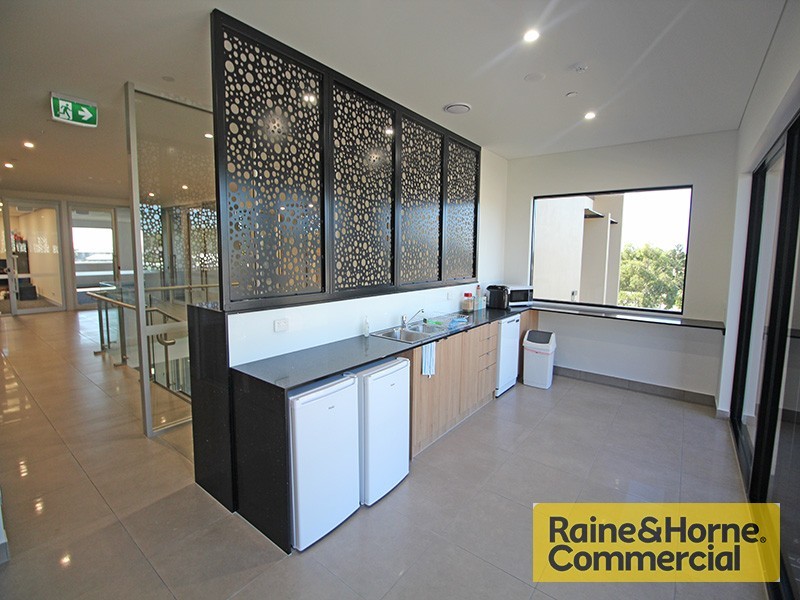 Building 5/2-4 Flinders Parade, North Lakes QLD 4509