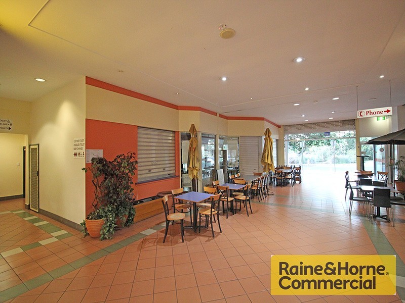 Shop 16/12 Lagoon Street, Sandgate QLD 4017