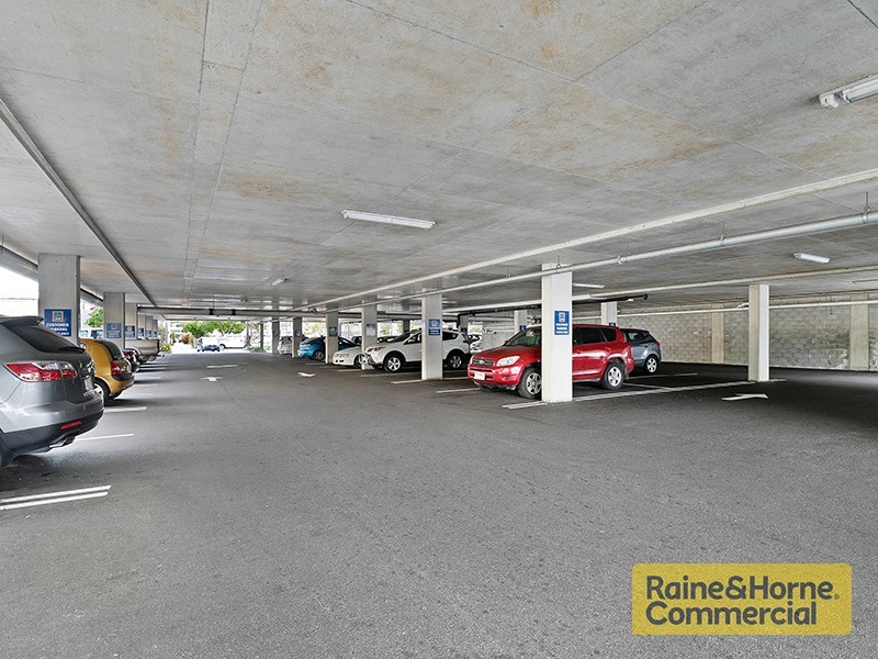 2a/47 Brighton Road, Sandgate QLD 4017