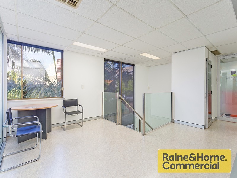 3/27 Parkview Street, Milton QLD 4064