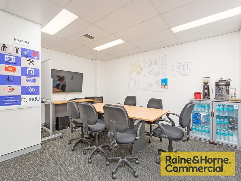 3/27 Parkview Street, Milton QLD 4064