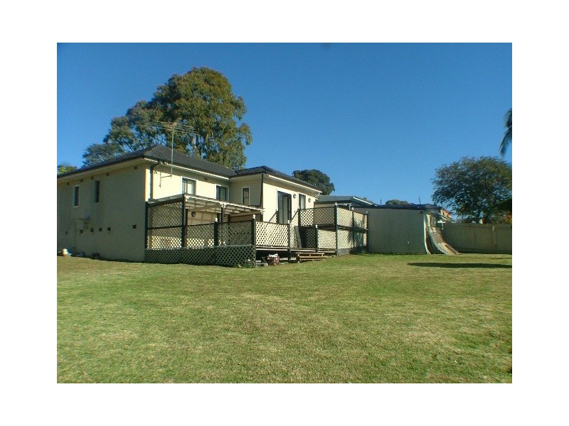 16 Olive Crescent, Peakhurst NSW 2210