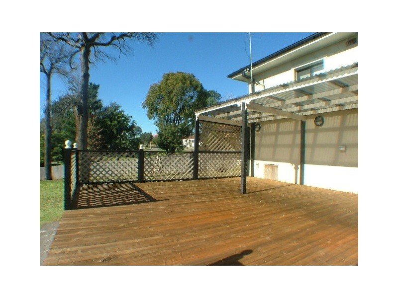 16 Olive Crescent, Peakhurst NSW 2210