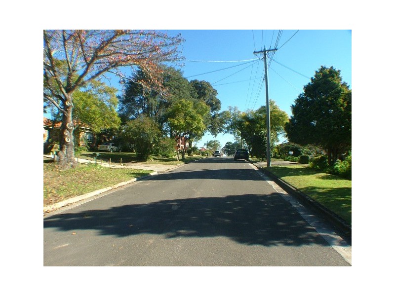 16 Olive Crescent, Peakhurst NSW 2210