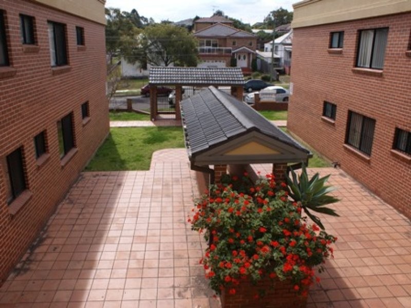 17 / 170 Greenacre Road, Bankstown NSW 2200