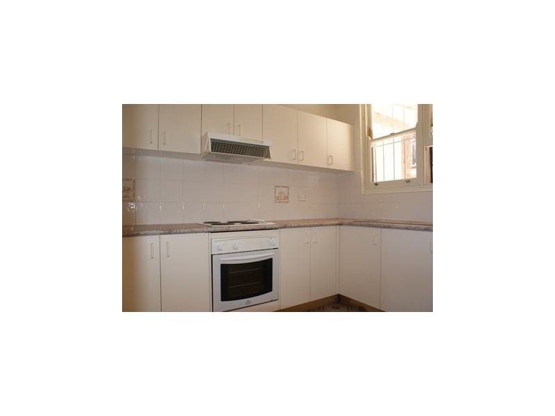 2a/8-20 Sarsfield Crircuit, Bexley North NSW 2207