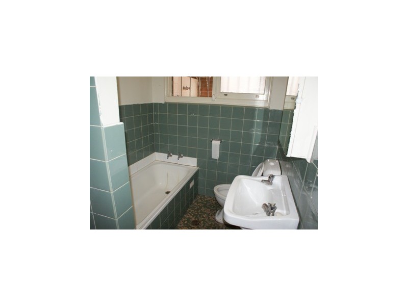 2a/8-20 Sarsfield Crircuit, Bexley North NSW 2207