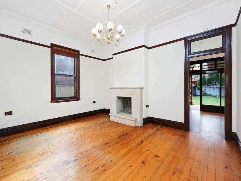 2 Carrington Street, Bexley NSW 2207