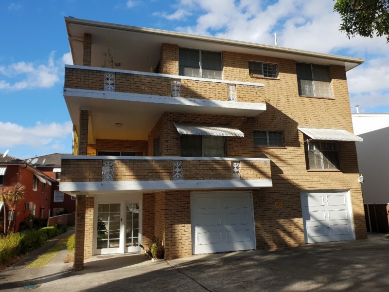 2/15 Gladstone Street, Bexley NSW 2207