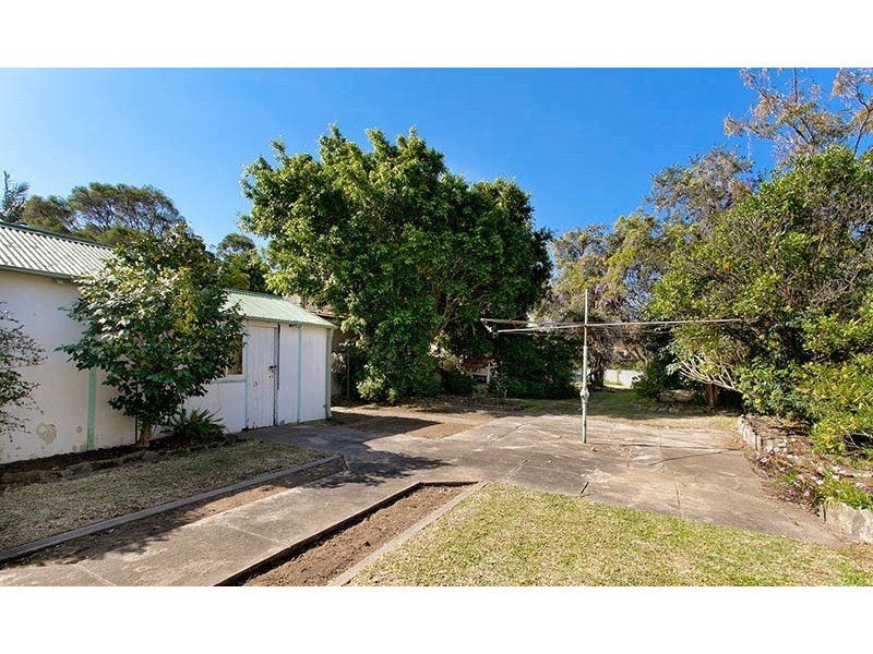 210 West Street, Blakehurst NSW 2221