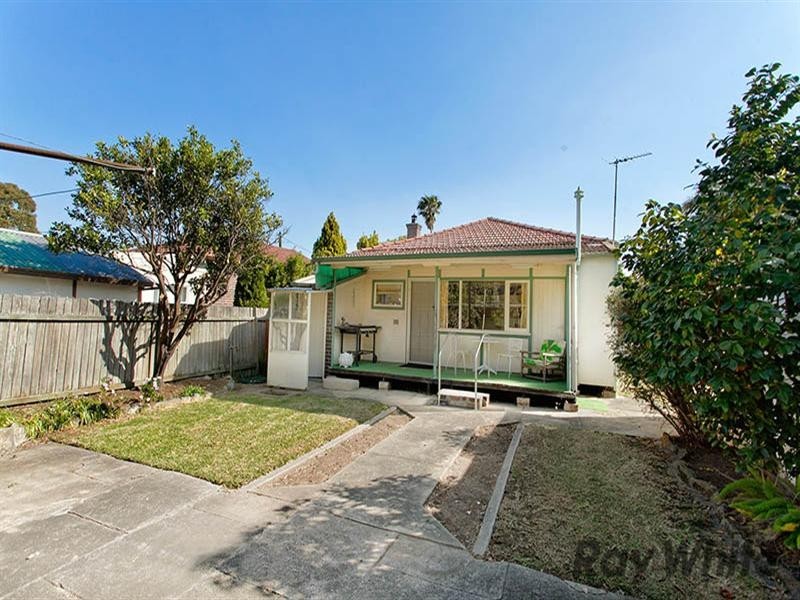 210 West Street, Blakehurst NSW 2221