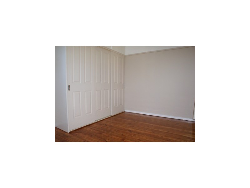 52 Lawrence Street, Peakhurst NSW 2210