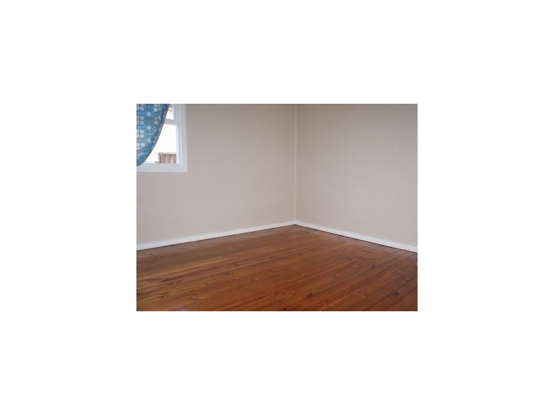 52 Lawrence Street, Peakhurst NSW 2210