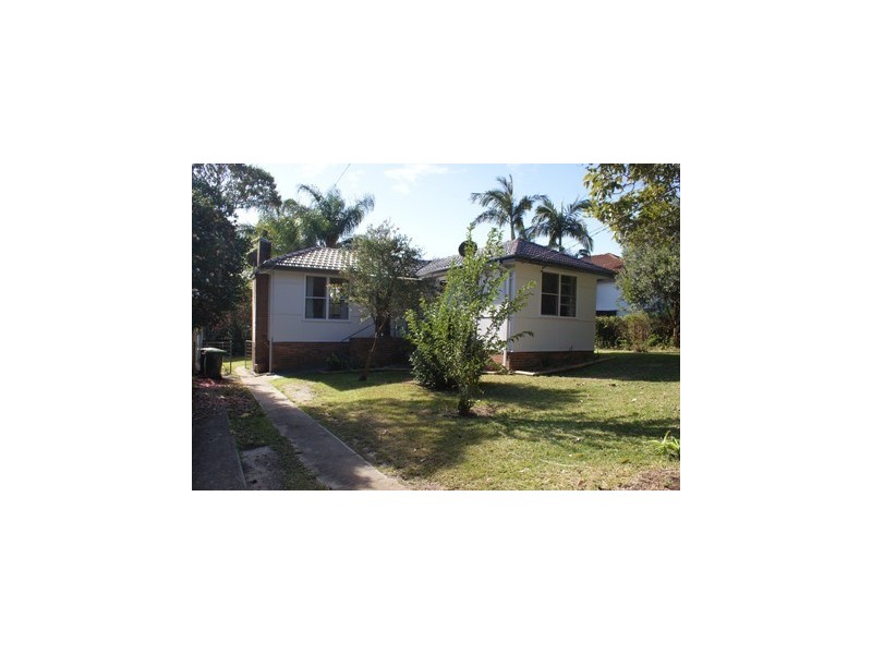 52 Lawrence Street, Peakhurst NSW 2210