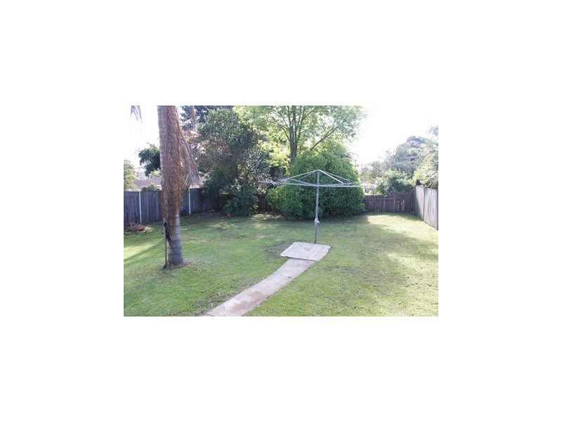 52 Lawrence Street, Peakhurst NSW 2210