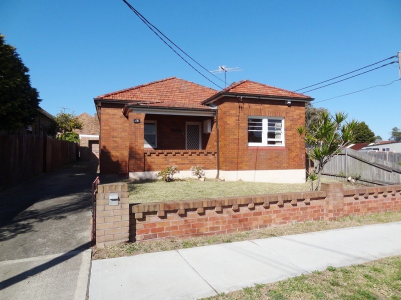 18 Jarrett Street, Clemton Park NSW 2206