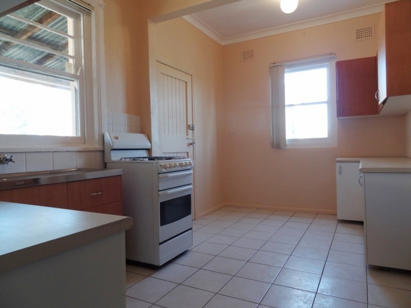 18 Jarrett Street, Clemton Park NSW 2206