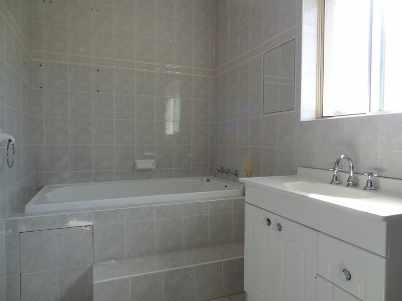 2a Virginia Avenue, Bardwell Valley NSW 2207