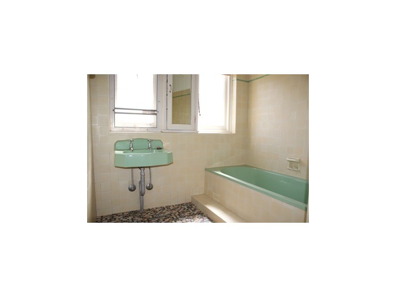 95 Staples Street, Kingsgrove NSW 2208