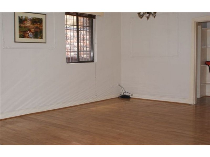 9 Nicholas Avenue, Campsie NSW 2194