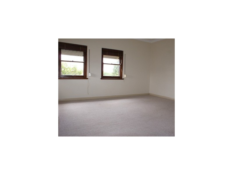 5 Flat Rock Road, Kingsgrove NSW 2208