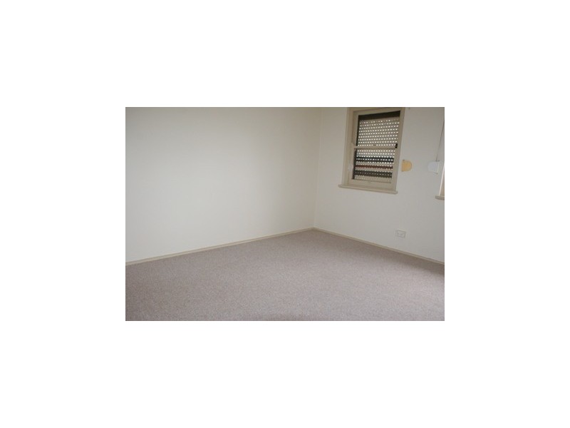 5 Flat Rock Road, Kingsgrove NSW 2208