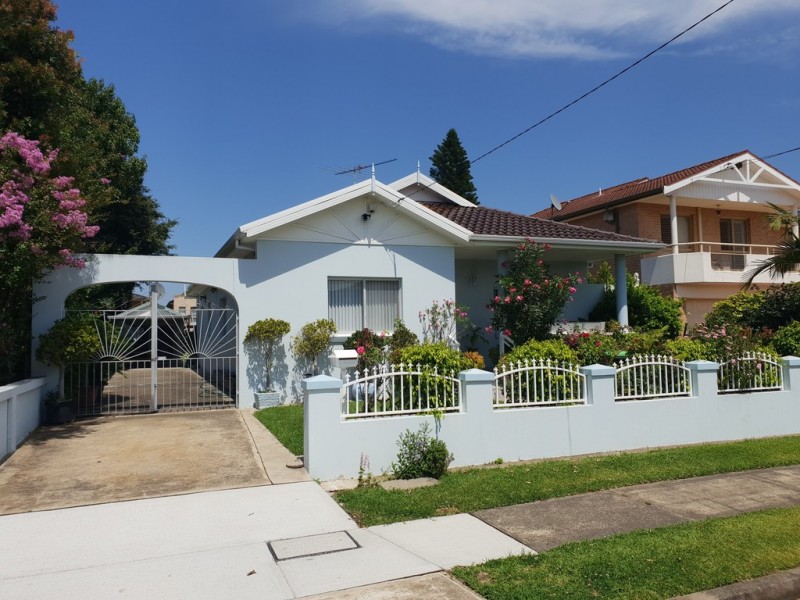 19 Taunton Avenue, Hurstville NSW 2220