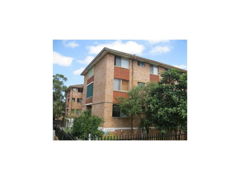 7/2 Forbes Street, Warwick Farm NSW 2170