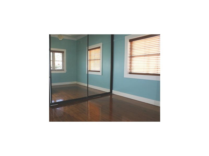 6 Hillcrest Ave, Bardwell Valley NSW 2207