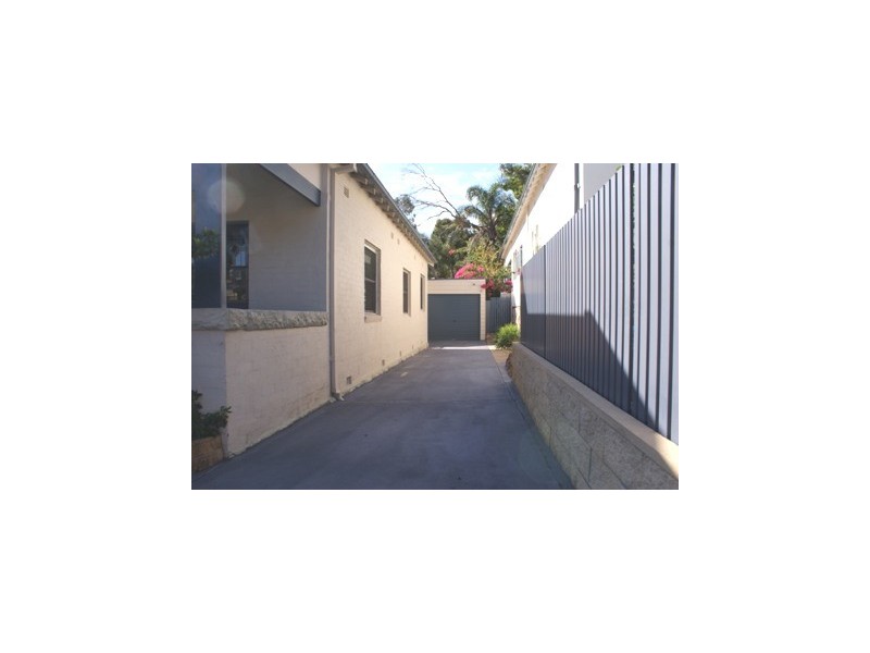 6 Hillcrest Ave, Bardwell Valley NSW 2207