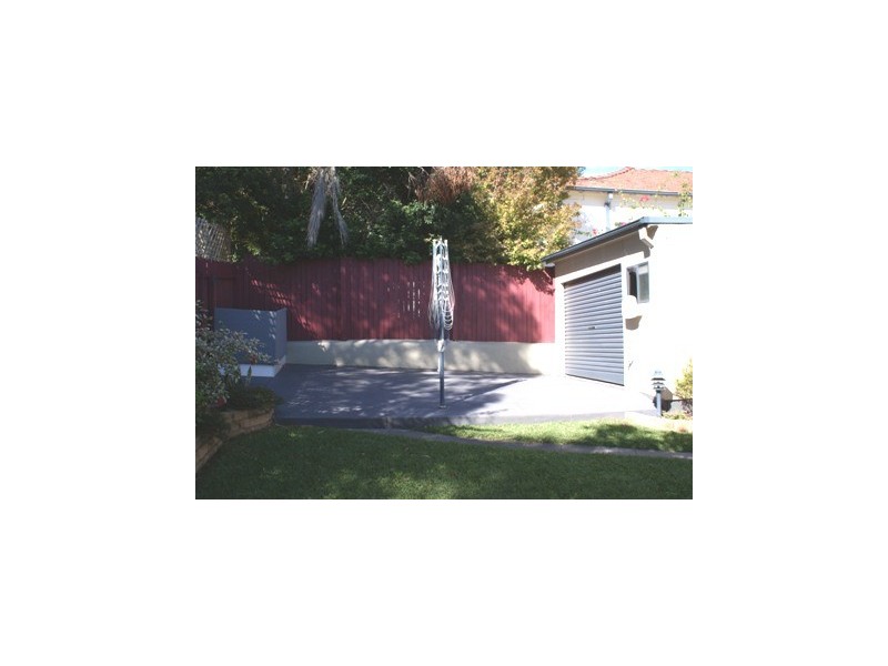 6 Hillcrest Ave, Bardwell Valley NSW 2207