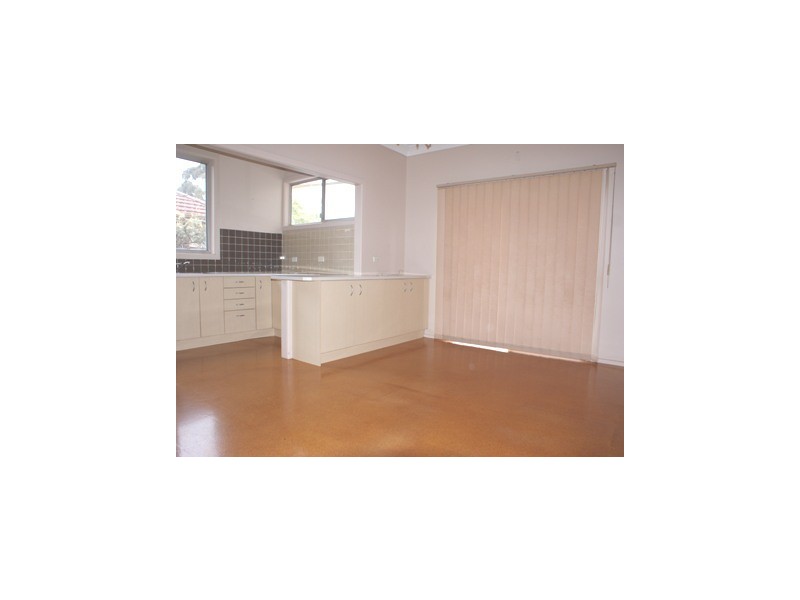 92 Bonds Road, Peakhurst NSW 2210