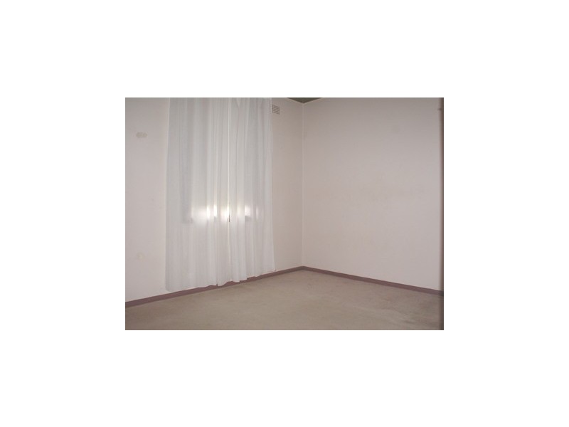 92 Bonds Road, Peakhurst NSW 2210