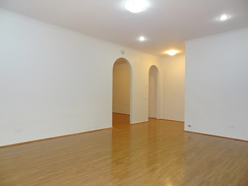 7 Tobermory Avenue, St Andrews NSW 2566