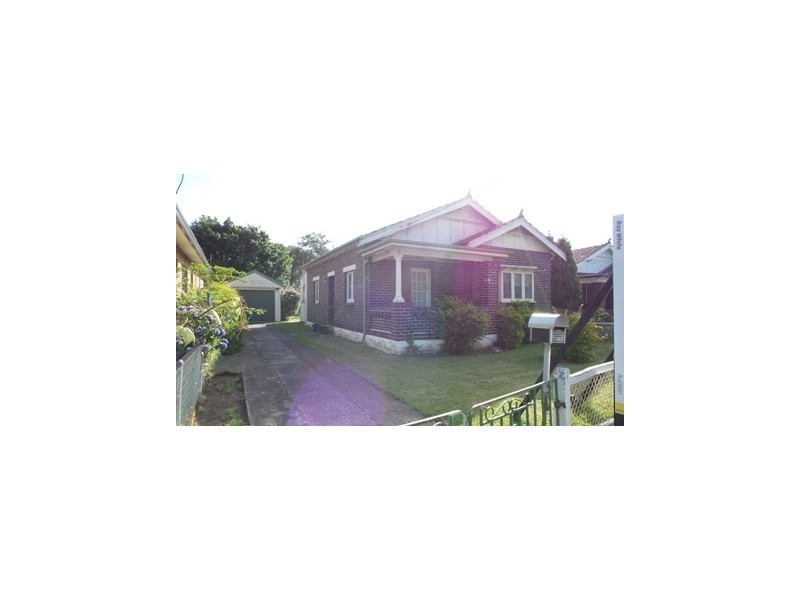 210 West Street, Blakehurst NSW 2221