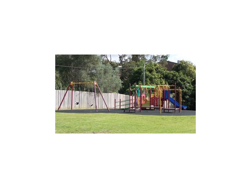 210 West Street, Blakehurst NSW 2221