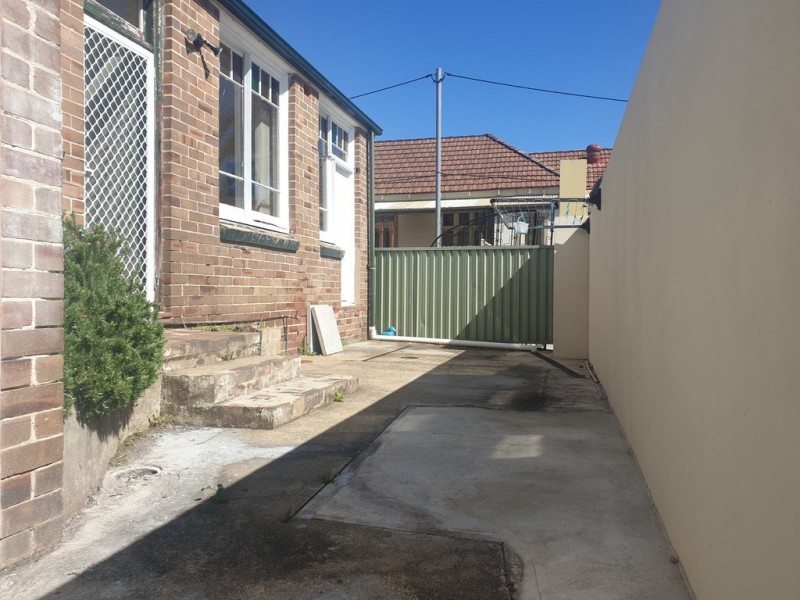 83 Bayview Avenue, Earlwood NSW 2206