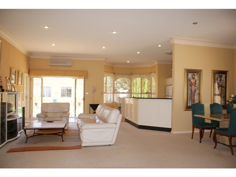 Kingsgrove NSW 2208
