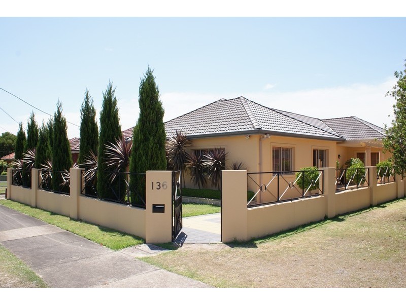Kingsgrove NSW 2208