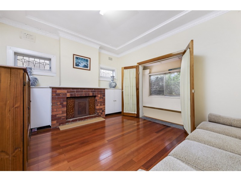 3 Kingsgrove Avenue, Kingsgrove NSW 2208