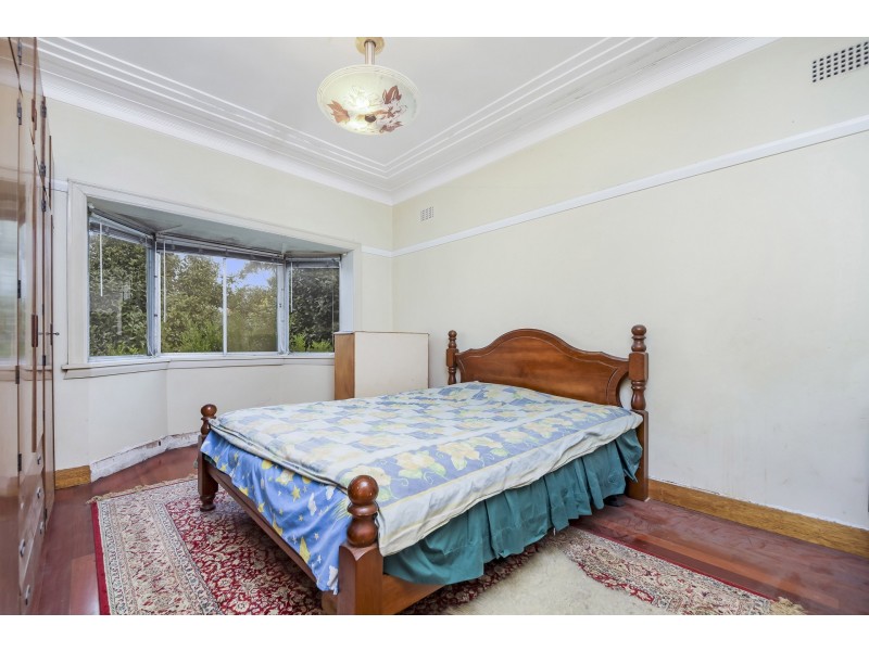 3 Kingsgrove Avenue, Kingsgrove NSW 2208