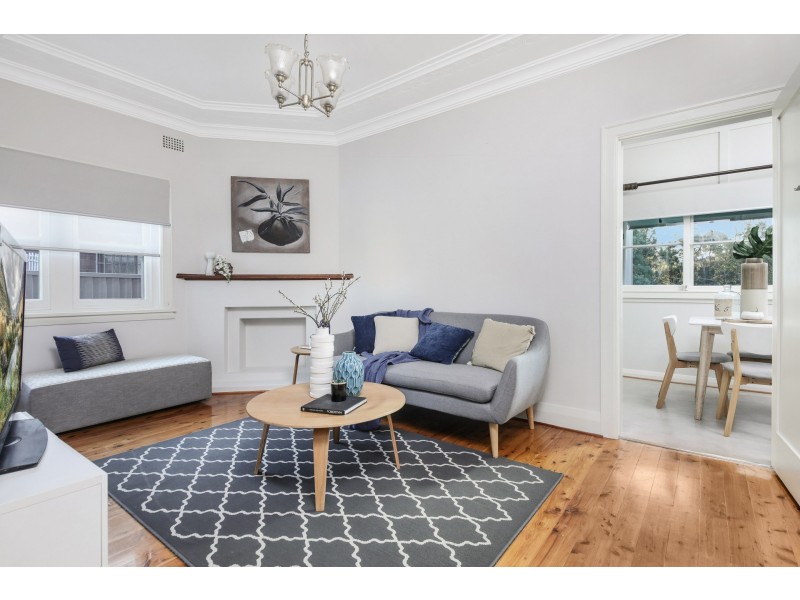 5 Kingsgrove Avenue, Kingsgrove NSW 2208