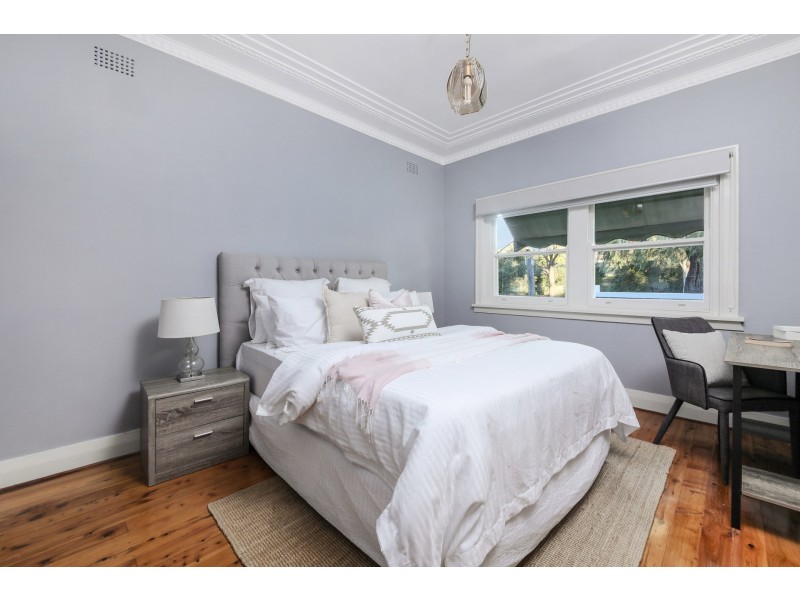 5 Kingsgrove Avenue, Kingsgrove NSW 2208