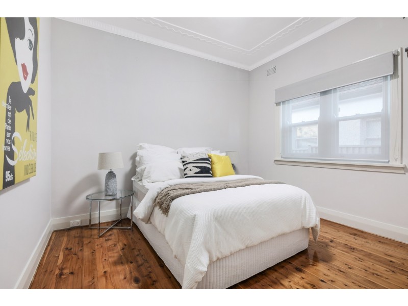 5 Kingsgrove Avenue, Kingsgrove NSW 2208