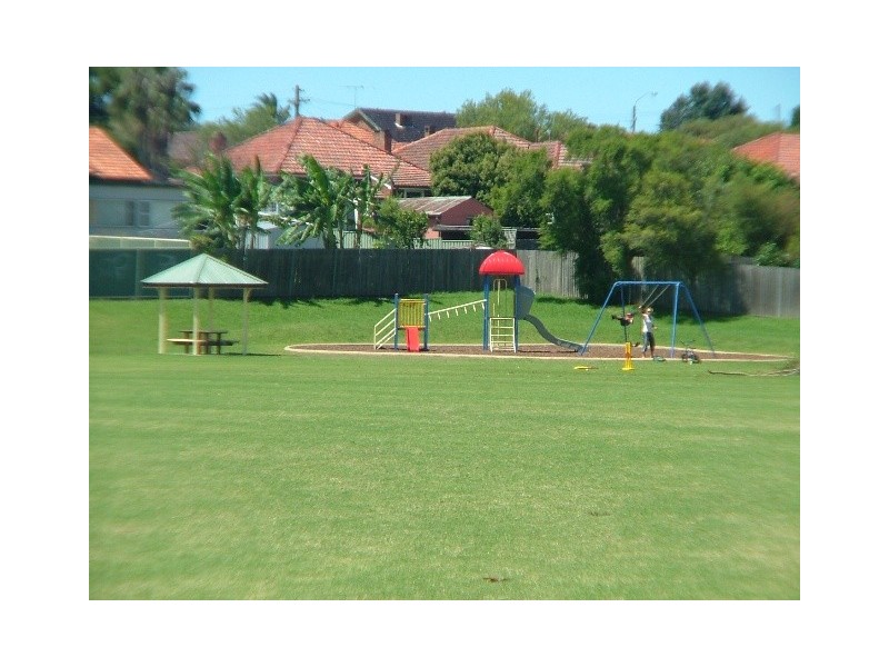 2 Liney Avenue, Clemton Park NSW 2206